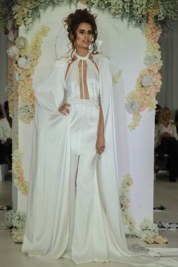  Julie Vino Havana 2018 gelinlik koleksiyonu