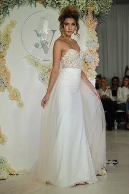  Julie Vino Havana 2018 gelinlik koleksiyonu