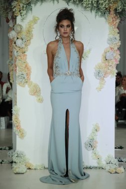  Julie Vino Havana 2018 gelinlik koleksiyonu