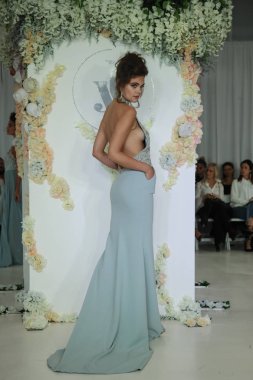  Julie Vino Havana 2018 gelinlik koleksiyonu