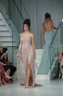  Julie Vino Havana 2018 gelinlik koleksiyonu