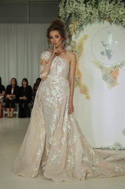  Julie Vino Havana 2018 gelinlik koleksiyonu