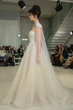  Julie Vino Havana 2018 gelinlik koleksiyonu