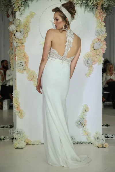 Julie Vino Havana 2018 gelinlik koleksiyonu