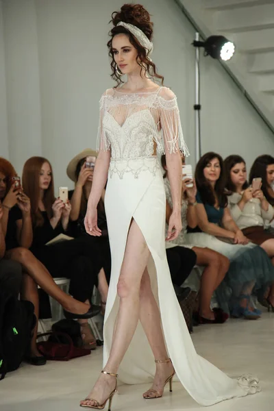 Julie Vino Havana 2018 gelinlik koleksiyonu