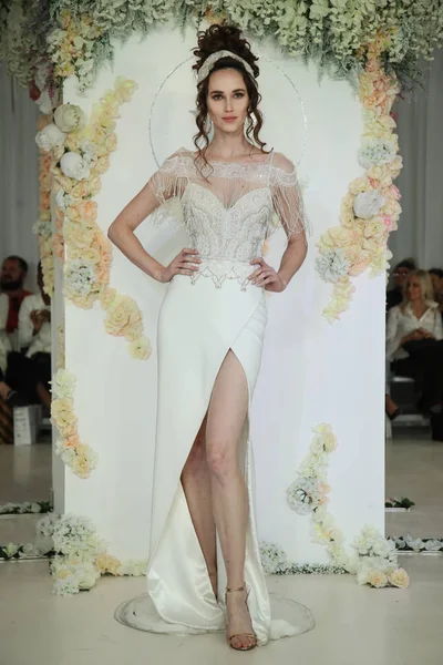 Julie Vino Havana 2018 gelinlik koleksiyonu