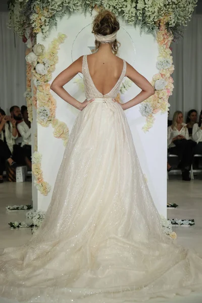 Julie Vino Havana 2018 gelinlik koleksiyonu