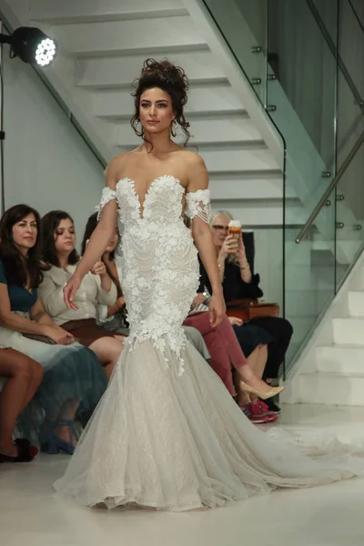 Julie Vino Havana 2018 gelinlik koleksiyonu