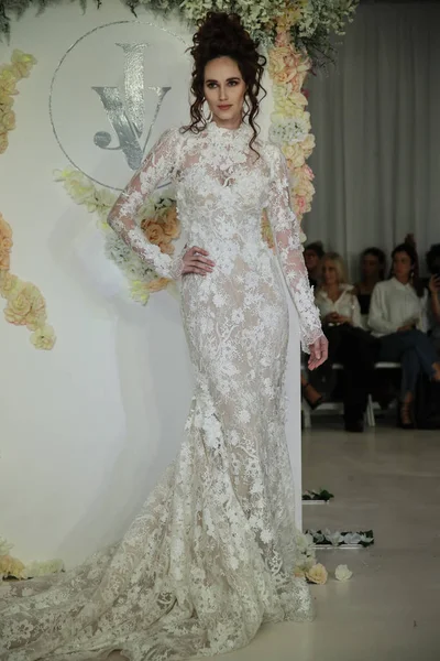  Julie Vino Havana 2018 gelinlik koleksiyonu