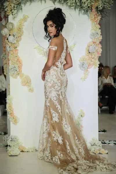  Julie Vino Havana 2018 gelinlik koleksiyonu