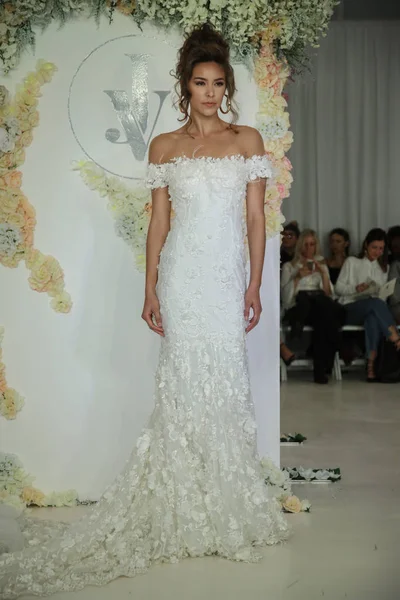  Julie Vino Havana 2018 gelinlik koleksiyonu