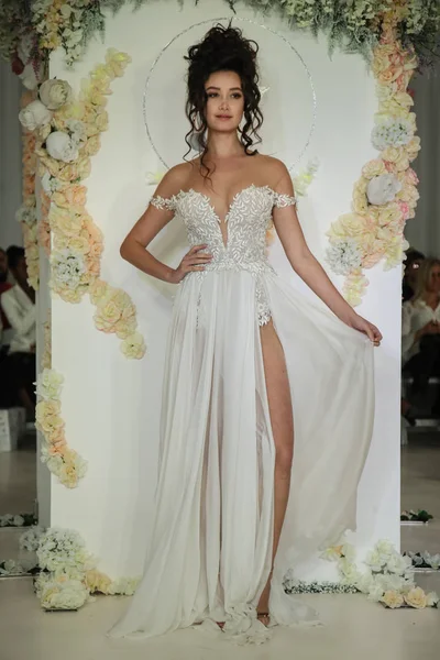  Julie Vino Havana 2018 gelinlik koleksiyonu