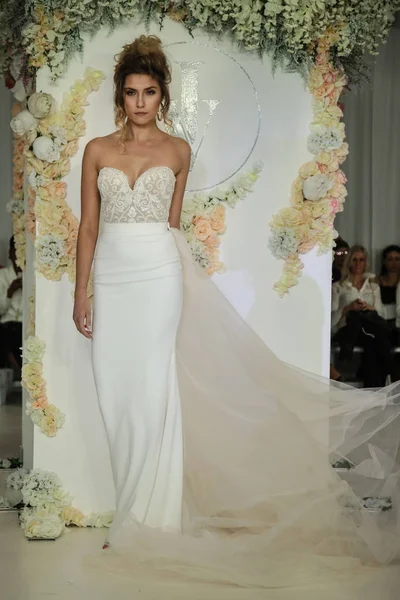  Julie Vino Havana 2018 gelinlik koleksiyonu