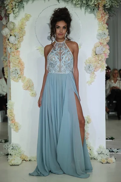  Julie Vino Havana 2018 gelinlik koleksiyonu