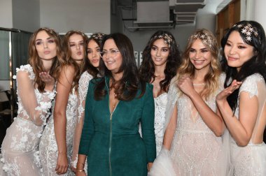  Tasarımcısı Berta Balilti ve modelleri