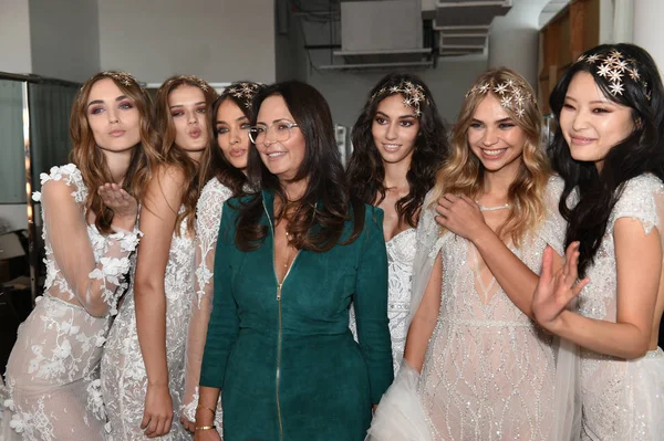  Tasarımcısı Berta Balilti ve modelleri