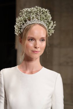 Reem Acra gelin gösteri