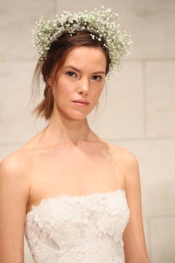 Reem Acra gelin gösteri
