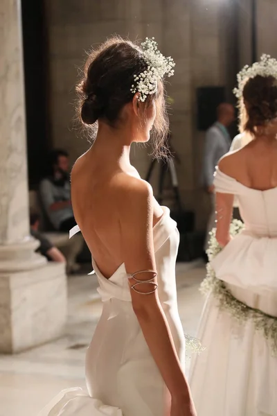 Reem Acra  Bridal show — Stock Photo, Image