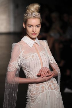  Inbal Dror gelin gösteri