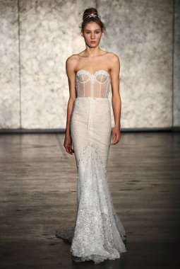  Inbal Dror gelin gösteri