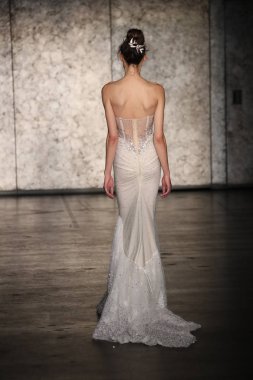  Inbal Dror gelin gösteri