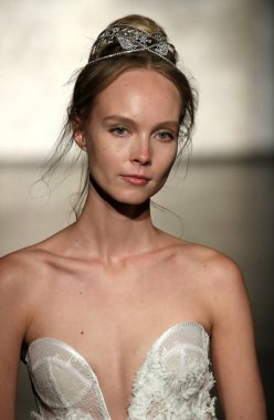  Inbal Dror gelin gösteri