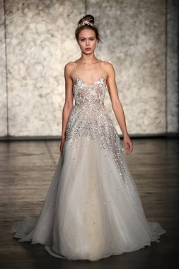  Inbal Dror gelin gösteri