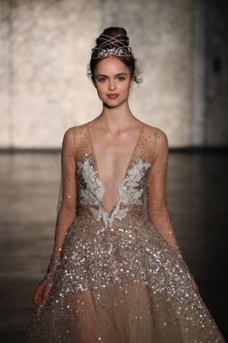  Inbal Dror gelin gösteri