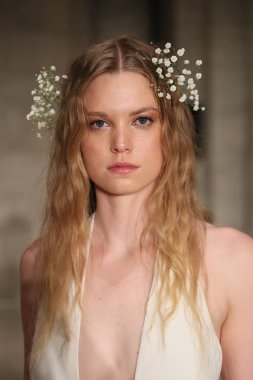 Reem Acra gelin gösteri