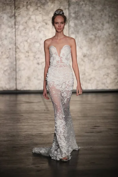 Inbal Dror Bridal Toon — Stockfoto