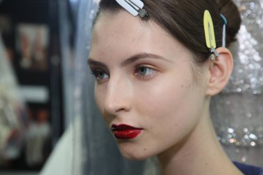 Naeem Khan gelin 2018 koleksiyonu