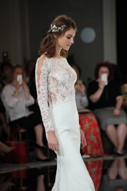  Pronovias Gelin Gösterisi