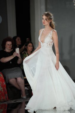  Pronovias Gelin Gösterisi