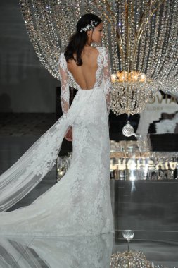 Pronovias Gelin Gösterisi 