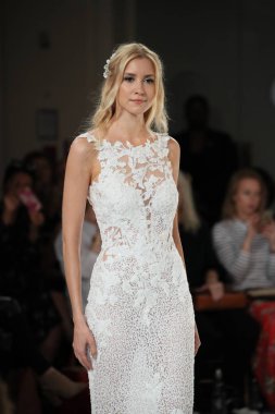 Pronovias Gelin Gösterisi 