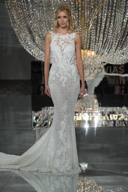 Pronovias Gelin Gösterisi 