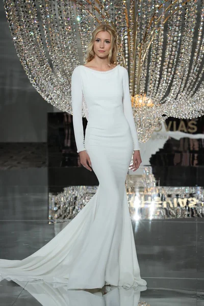 Pronovias Bruidsshow — Stockfoto