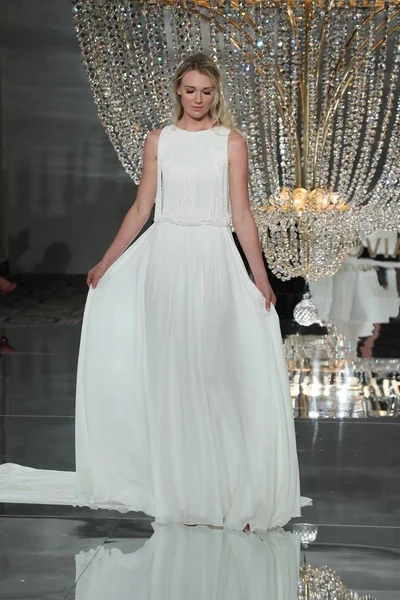 Pronovias Bridal show — Stock Photo, Image