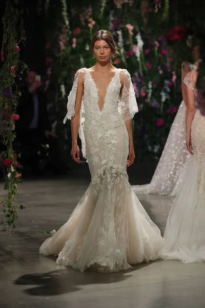 Galia lahav braut show — Stockfoto