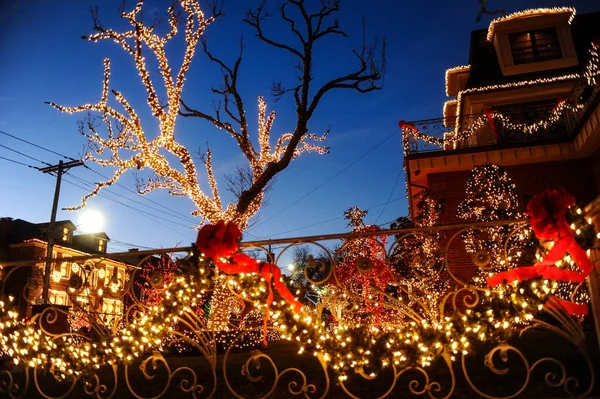 Brooklyn New York Aralık 2017 Dyker Heights Noel Işıkları Tatil — Stok fotoğraf