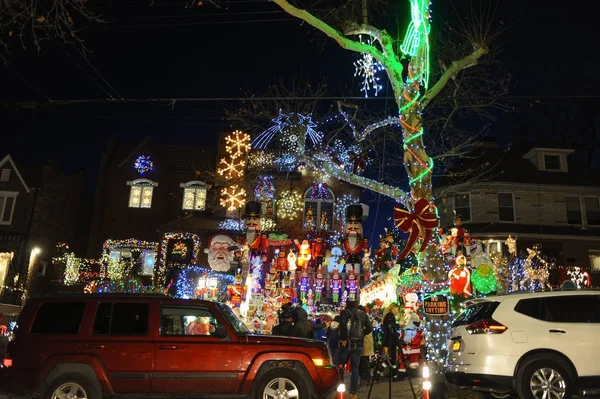 Brooklyn Nueva York Diciembre 2017 Dyker Heights Christmas Lights Pequeña —  Fotos de Stock