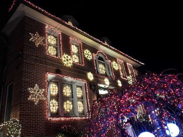 Brooklyn Nueva York Diciembre 2017 Dyker Heights Christmas Lights Pequeña —  Fotos de Stock