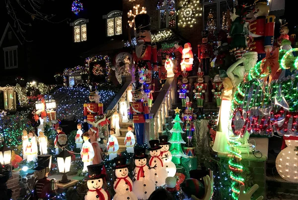 Brooklyn New York Aralık 2017 Dyker Heights Noel Işıkları Tatil — Stok fotoğraf