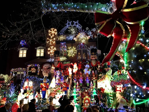 Brooklyn Nueva York Diciembre 2017 Dyker Heights Christmas Lights Pequeña —  Fotos de Stock