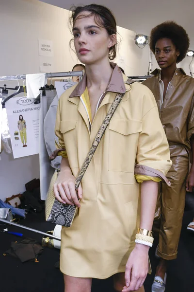 Milan Italien September Model Ses Backstage Foran Tods Showet Milan - Stock-foto