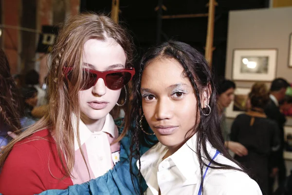 Mailand Italien September Models Werden Backstage Vor Der Stella Jean — Stockfoto