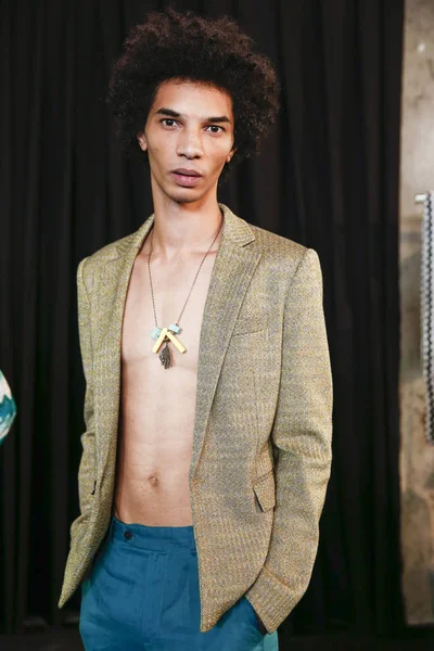 Milan Olaszország Szeptember Modell Látható Backstage Előtt Missoni Show Során — Stock Fotó