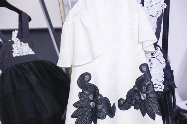 Mediolan Włochy Września Sukienki Kulisami Przed Fausto Puglisi Show Podczas — Zdjęcie stockowe