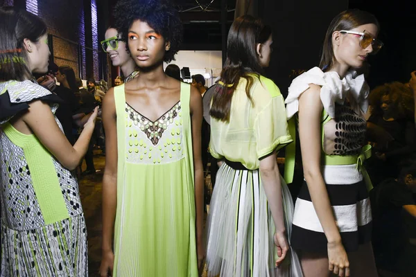 Milan Italy September Models Seen Backstage Ahead Byblos Milano Show — Stock Photo, Image